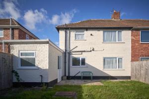 Το κτήριο όπου στεγάζεται  η παραθεριστική κατοικία