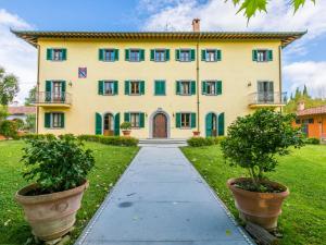 Zahrada ubytování Villa Villa Elena-2 by Interhome