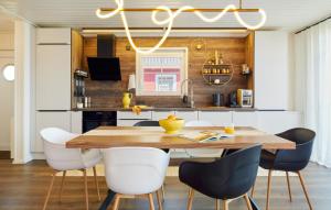 Gallery image of Cozy Home In Wandlitz With Sauna in Wandlitz +26 photos