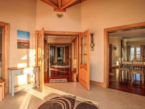 Postel nebo postele na pokoji v ubytování Holiday Home Benderloch House & Frobost Lodge by Interhome