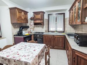 Kuchyň nebo kuchyňský kout v ubytování Apartment Campredos by Interhome + 26 fotografií