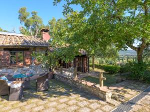 Zahrada ubytování Holiday Home Sottopoggetto by Interhome