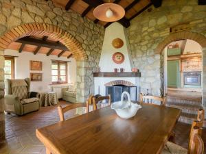 Posezení v ubytování Holiday Home Sottopoggetto by Interhome