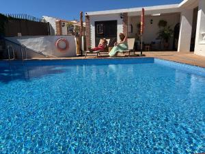 Bazén v ubytování Casa Bambu Studios nebo v jeho okolí