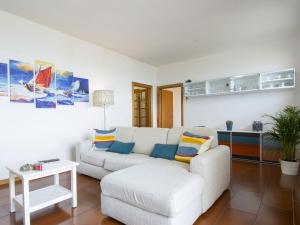 Posezení v ubytování Apartment Anna-1 by Interhome + 24 fotografií