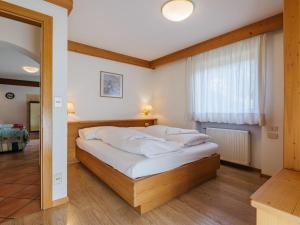 Postel nebo postele na pokoji v ubytování Apartment Ardoney-2 by Interhome