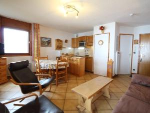 Η κουζίνα ή μικρή κουζίνα στο Studio spacieux 4 pers avec parking et lave-vaisselle - FR-1-572-93