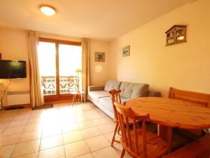 Χώρος καθιστικού στο Studio cosy 4 pers avec parking, lave-vaisselle, balcon, proche des pistes et commerces - FR-1-572-56