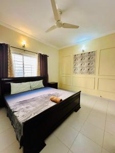 Postel nebo postele na pokoji v ubytování Luxury Villa Upper Portion