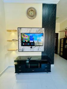 TV a/nebo společenská místnost v ubytování Luxury Villa Upper Portion