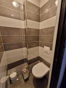 Koupelna v ubytování Grande Maison à la Campagne + 16 fotografií