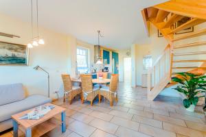 Posezení v ubytování Fewo LampRieger Maisonette rechts