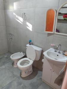 Vannituba majutusasutuses Ñandú Quincho