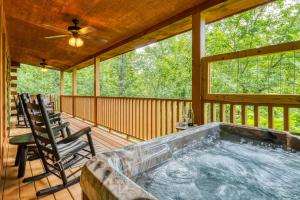 Fotografie z fotogalerie ubytování Kozy Cub Cabin, Gated Resort, Pool Table v destinaci Oldham + 31 fotografií