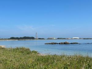 Naturlandskabet i nærheden af feriehuset + 2 billeder