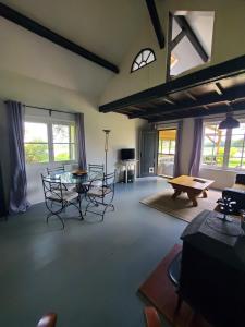A seating area at Les Cabanes de Rouffignac