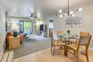 Χώρος καθιστικού στο Near Central Dtwn Flagstaff! Chic Condo