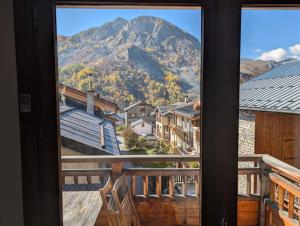 En generel udsigt til bjerge eller udsigt til bjerge taget fra chaletet + 15 billeder