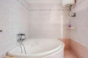 Koupelna v ubytování Casa Laila + 21 fotografií