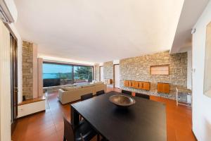 Gallery image of La Baia2, Lake View, Quiet in Padenghe sul Garda