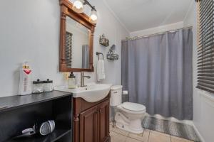 Koupelna v ubytování Stay on State + 23 fotografií