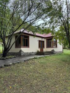 Budova, kde se bed and breakfast nachází + 14 fotografií