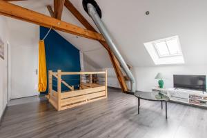 Et tv og/eller underholdning på L'école Dé'rive, gîte 12 personnes