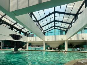 Bazén v ubytování Landmark Resort-Updated Double Suite nebo v jeho okolí + 6 fotografií