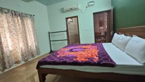 Postel nebo postele na pokoji v ubytování Le Relax Stay 3Bhk
