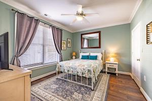 Ένα ή περισσότερα κρεβάτια σε δωμάτιο στο Beach Haven 213D - Oceanfront! +24 φωτογραφίες