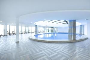 Πισίνα στο ή κοντά στο Panorama Orbi City Aparthotel