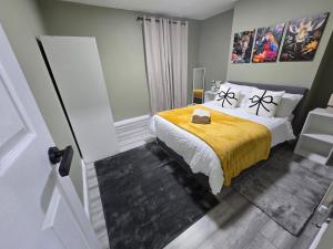 Ένα ή περισσότερα κρεβάτια σε δωμάτιο στο House 5 Minutes from Sefton Park