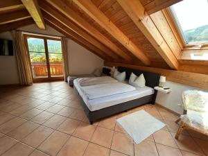 Φωτογραφία από το άλμπουμ του Ferienwohnung Bergblick für 11 Personen σε Unterammergau