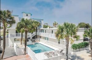 Bazén v ubytování Boutique on the Beach nebo v jeho okolí