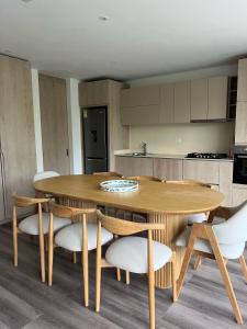 Kuchyň nebo kuchyňský kout v ubytování Apartamento Adalmar 201