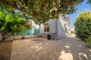 Zahrada ubytování 2 bedroom house near the beach