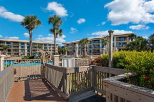 Πισίνα στο ή κοντά στο High Pointe 3333