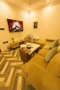 Χώρος καθιστικού στο Studio with side sitting and self check-in