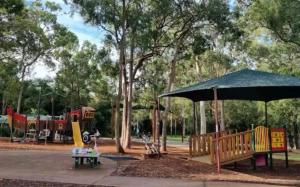 Ο χώρος παιχνιδιού για παιδιά στο Granadilla st 超大间2张床走路到公交站商场G2