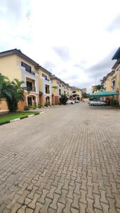 Η γειτονιά γύρω από ή μία γειτονιά κοντά σε αυτό το διαμέρισμα