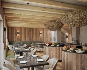 Φαγητό σε αυτό το ξενοδοχείο ή κάπου εκεί κοντά