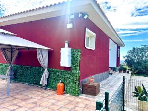Balkón nebo terasa v ubytování --CHALET EN ALICANTE-- Piscina Privada