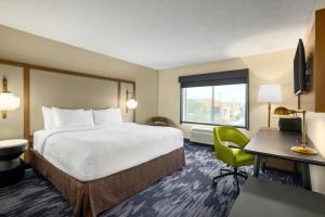 Postel nebo postele na pokoji v ubytování Fairfield Inn & Suites Hattiesburg / University + 44 fotografií