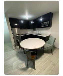 Η κουζίνα ή μικρή κουζίνα στο Casa llena de vida