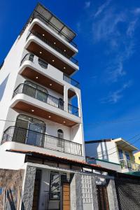 Το κτήριο όπου στεγάζεται  το ξενοδοχείο