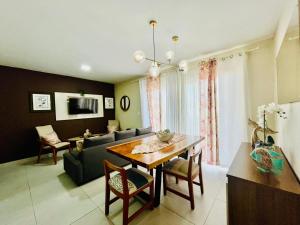 Posezení v ubytování Affordable and Comfy Condo at Punta Cana