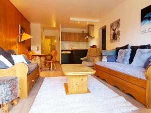 Posezení v ubytování Appartement 3 pièces, 6 personnes, balcon, parking - FR-1-676-237