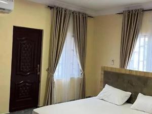 Gallery image of Rikkies place in Lagos +9 photos