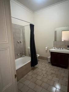 Koupelna v ubytování Bompas At Beachport