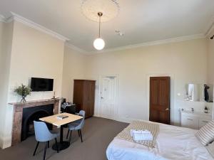 TV a/nebo společenská místnost v ubytování Bompas At Beachport + 24 fotografií